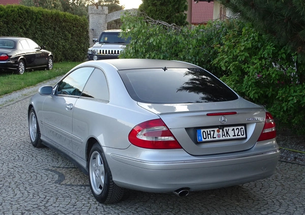 Mercedes-Benz CLK cena 15800 przebieg: 240000, rok produkcji 2004 z Janikowo małe 704